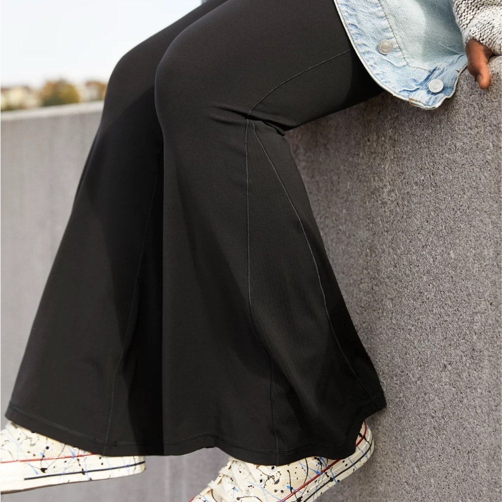 Aerie Black Flare Pants
